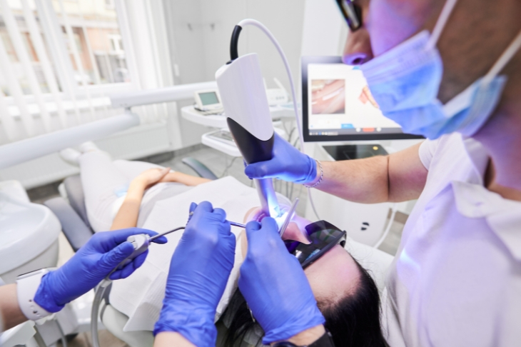 is it worth visiting an oral care specialist on a saturday