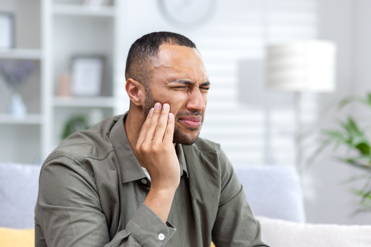 five signs you need emergency dental care