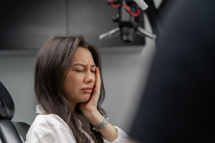 signs you need to see an emergency dentist immediately