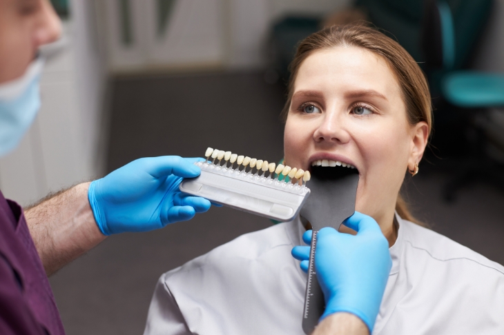 get porcelain veneers if you have sensitive teeth